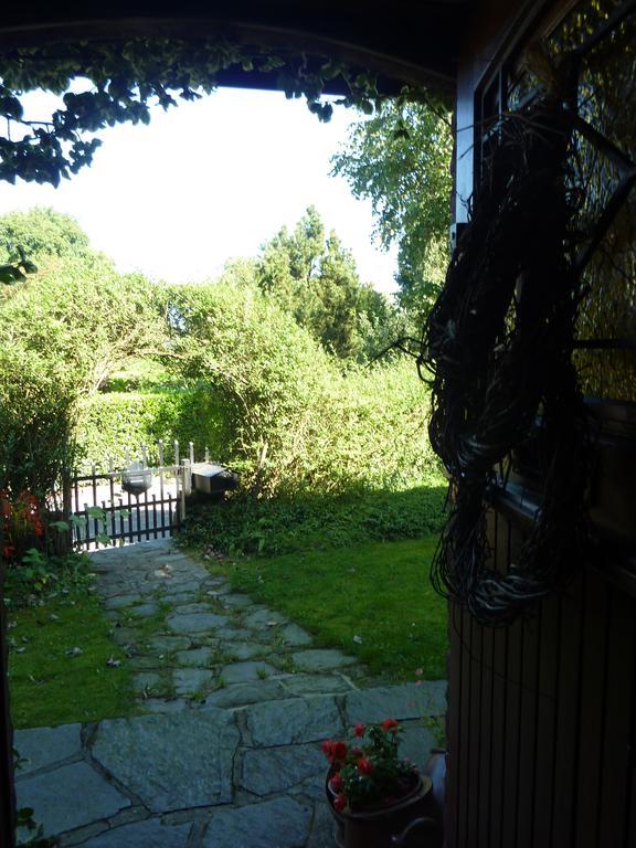 Au Jardin De Mon Pere Villa Jalhay Exterior photo